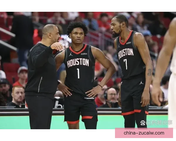 休斯顿火箭大胜菲尼克斯太阳终结连败展现强势攻防